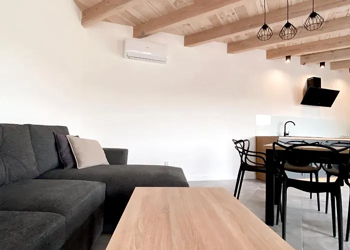 Osada Wedkarska 52/10 *